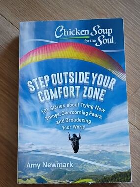 Chicken Soup for the Soul: Step Outside Your Comfort Zone - Blue Rainbow Cover
